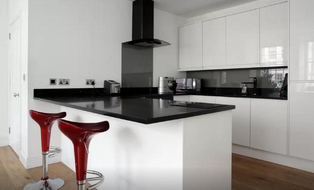 Apartamento Clamshell Land - Royal Mile Edimburgo Habitación foto
